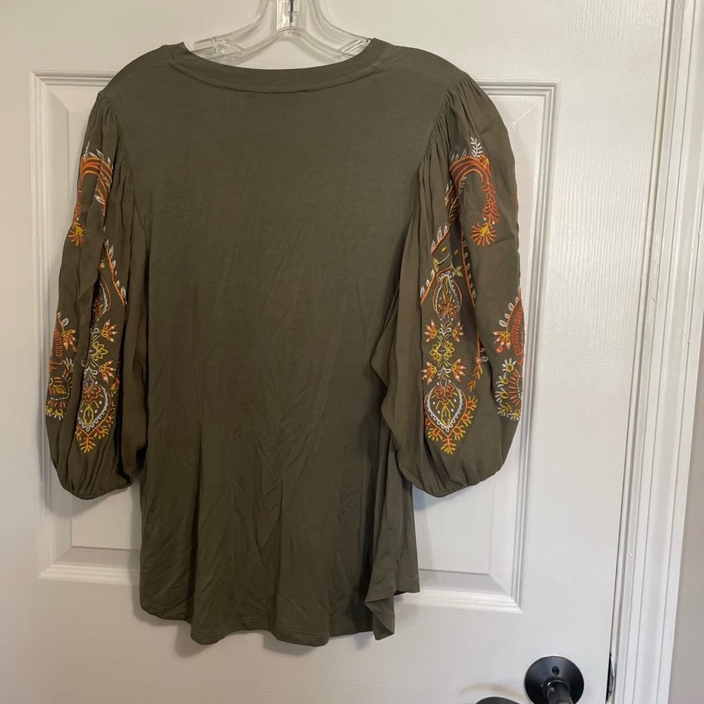 Hale Bob Olive Top with Orange Paisley Sleeves - Picture 2 of 3